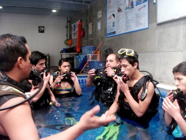 Buceo Experiencia, uso del equipo SCUBA