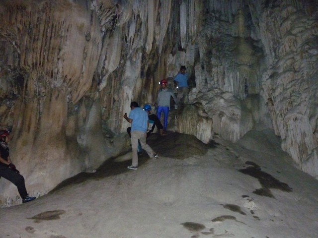Conoce las cuevas