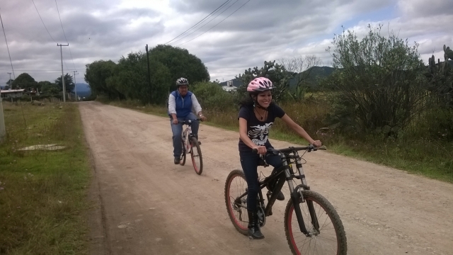 sendero en bici