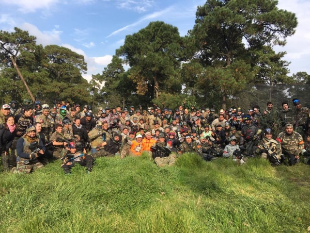 Reune a tus amigos y forma tu equipo 