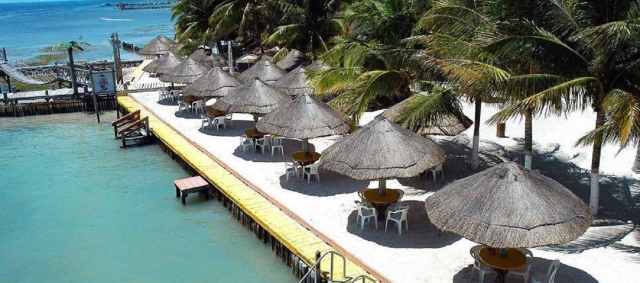 Diviertete el el club de playa 