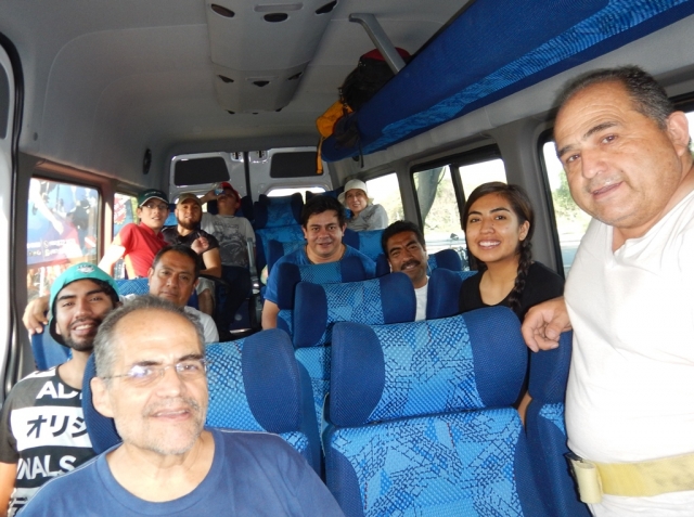 viajando en el bus