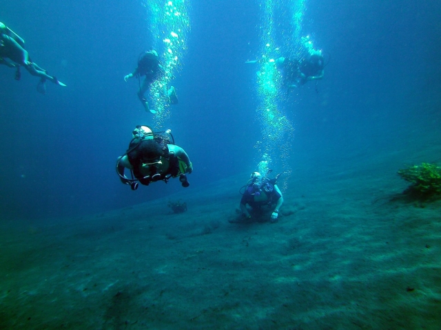 flotando