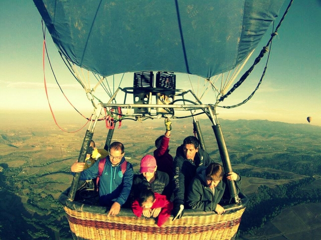 Amigos en el globo