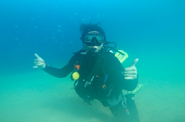 Inmersión en mar de Corteres