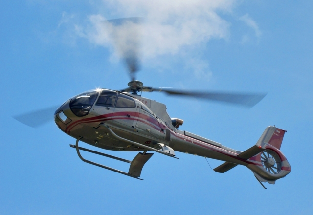 Helicoptero blanco