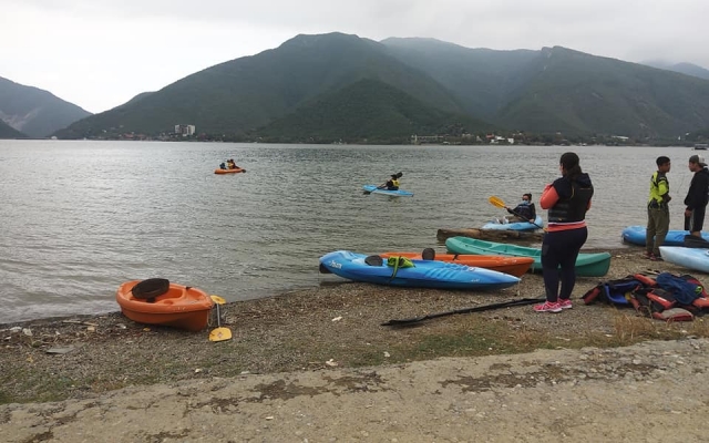 Kayaking en la presa