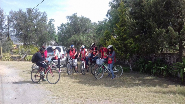 Pedaleando en Teotihuacán