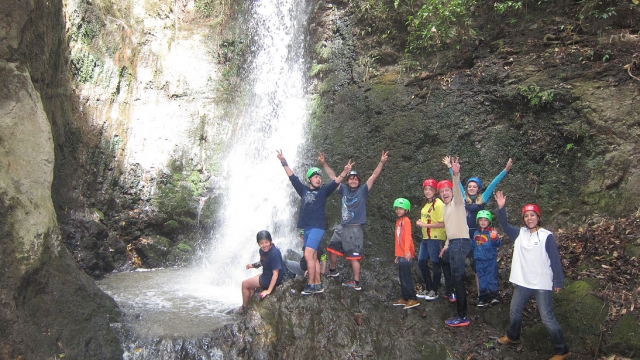Dia en la cascada 