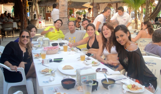 Comida en isla mujeternera 