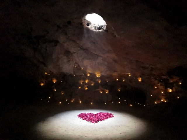 Cuevas decorada