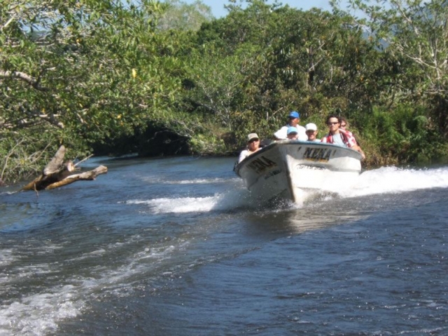 Recorrido en lancha 