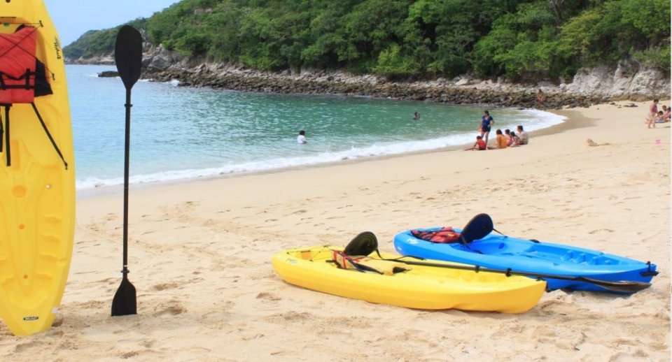 Paseo en kayak por huatulco Paseo en kayak por huatulco