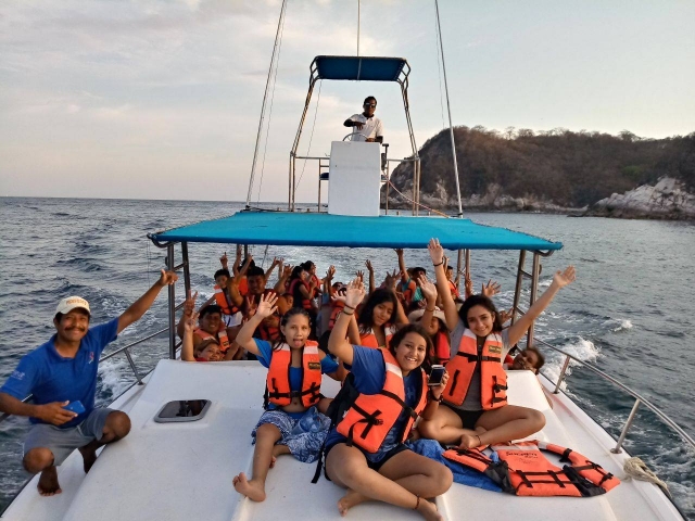 Paseo en yate compartido