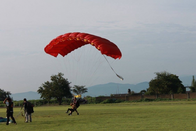 Salto en paracaidas 