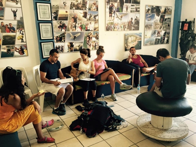 Capacitación en tierra