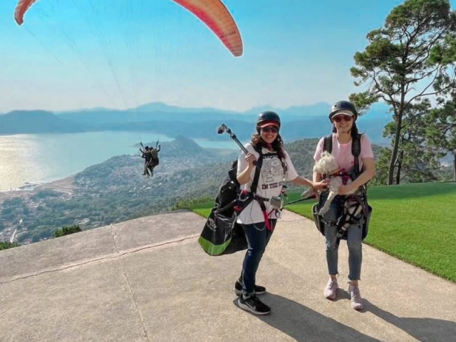 Vuela en parapente con tu mascota