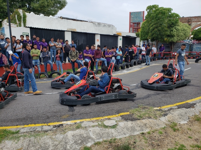 Carrera de karts para grupos en Puebla