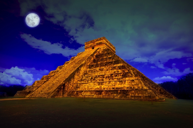Chichen itza al atardecer