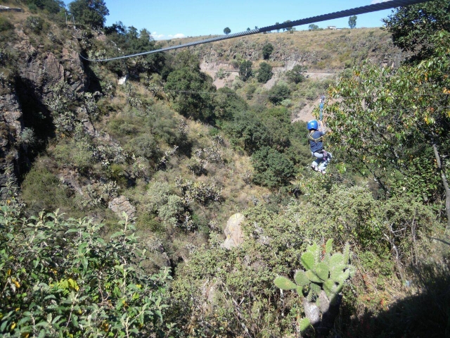Tirolina en la montanya
