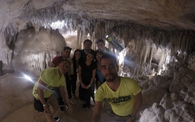 Paseo en las cavernas 