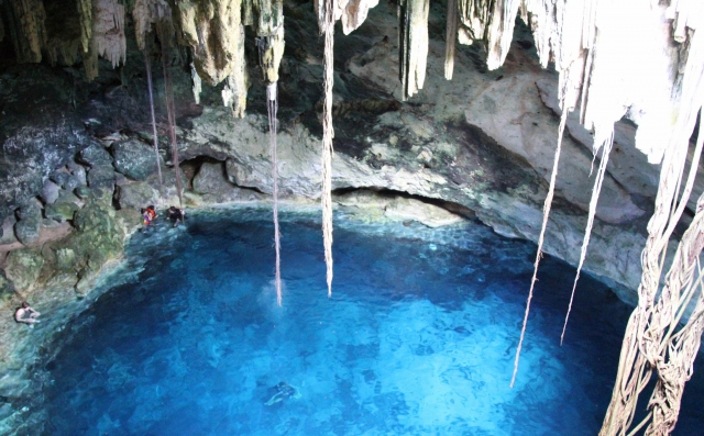 Cenote semiabierto