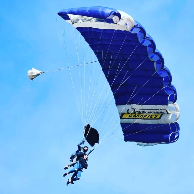 Salto en paracaídas 