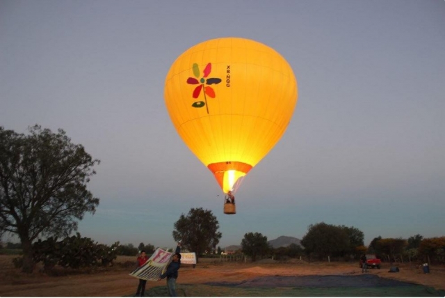 Vuelo al amanecer