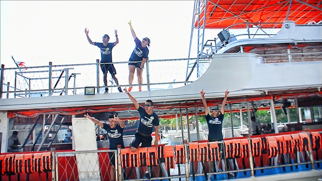 Fiesta en el barco