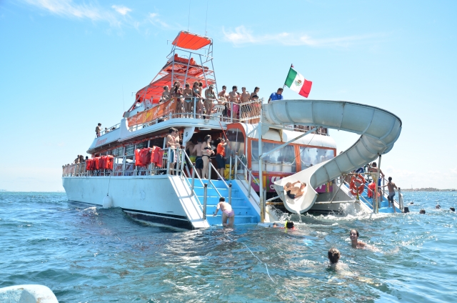 Tobaganererererereres en el mar 