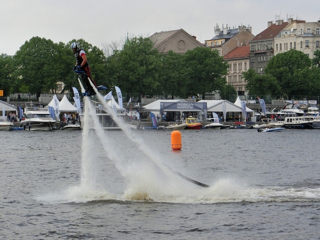 Descubre la magia del flyboard