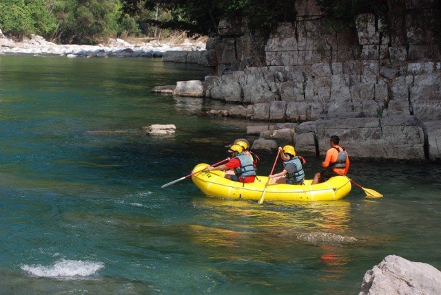 Haciendo rafting