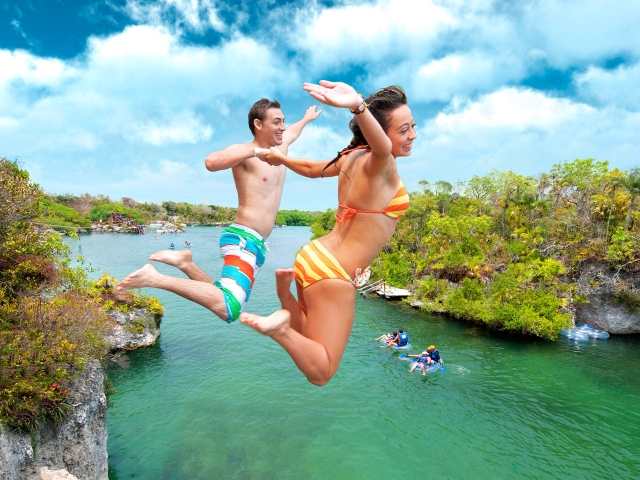 Disfruta de la caleta de agua que hay dentro del parque