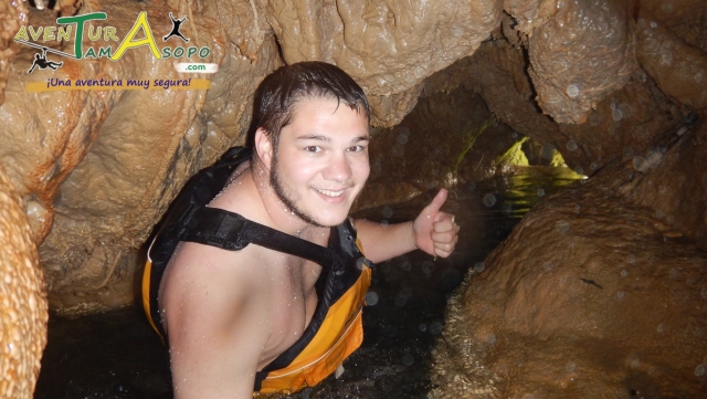 Inmersión tras una cascada 