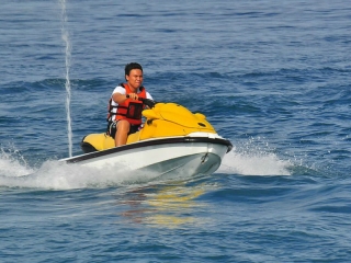 Moto acuática Playa Revolcadero en Acapulco 30min