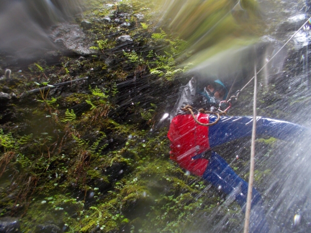descendiendo con el agua