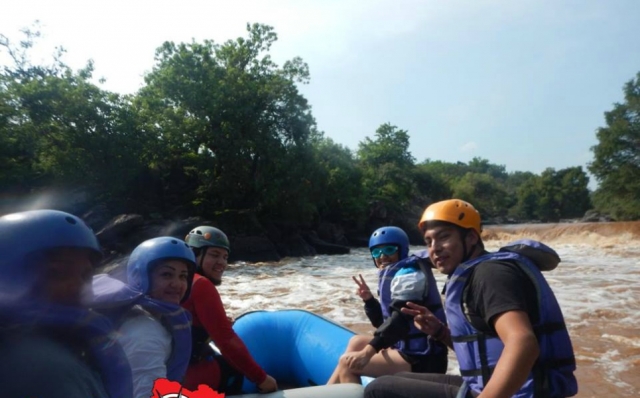 Adentrate en el rafting