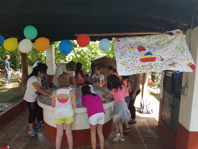 Preparando la fiesta.