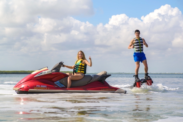 2 Vuelos de flyboard de 20 minutos en Cancún