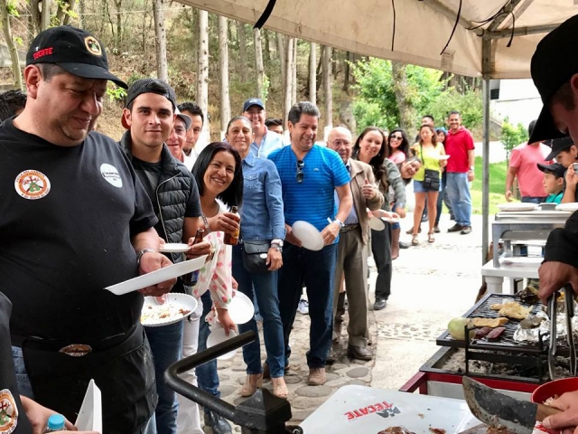 los amigos del mundo ecologico.