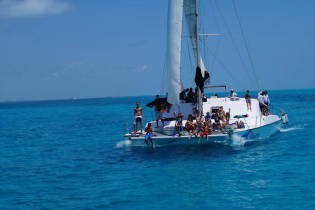 turismo catamaran