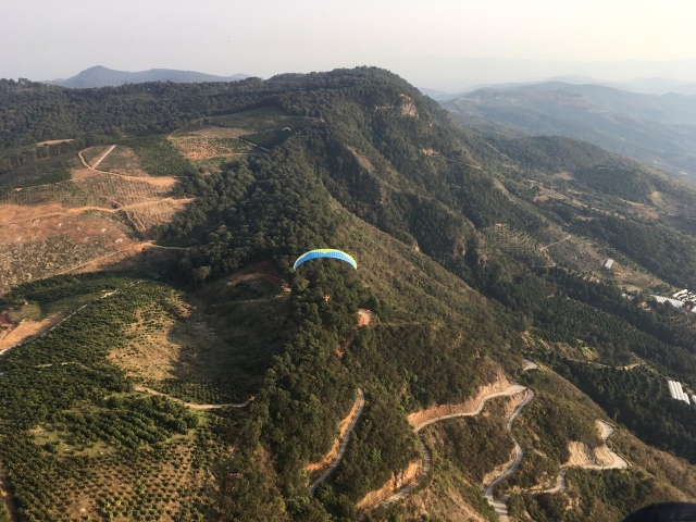 Parapente sobre malinalco