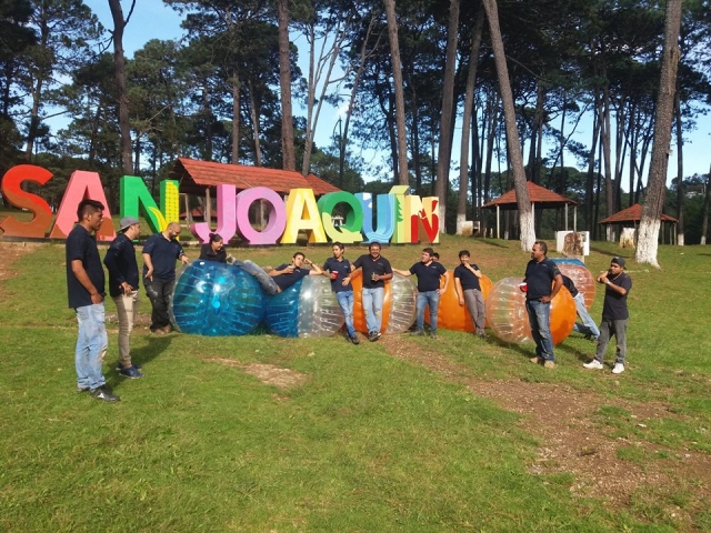 disfruta del zorbing