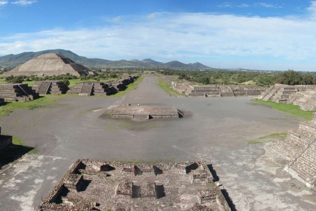 Vista de piramides Teotihuacan
