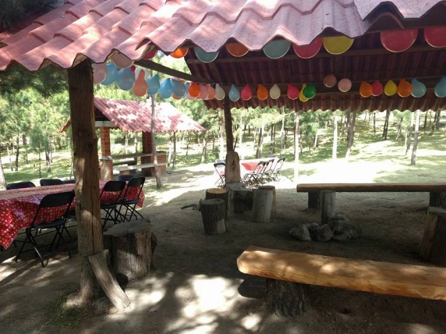 Mesas y sillas