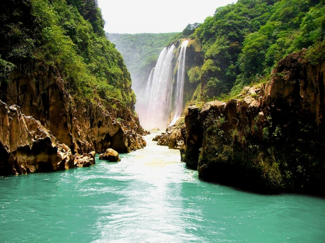 Espectacular cascada Tamul 