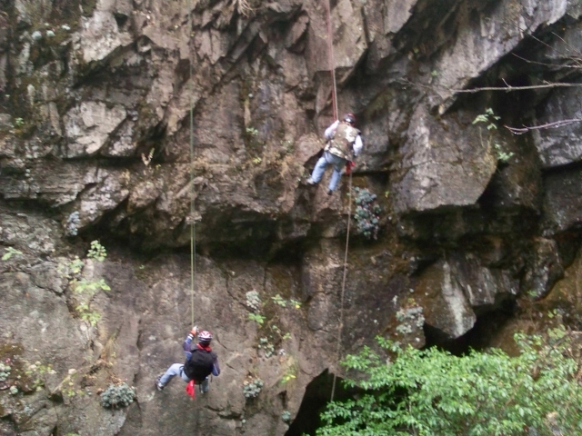 descenso en rappel