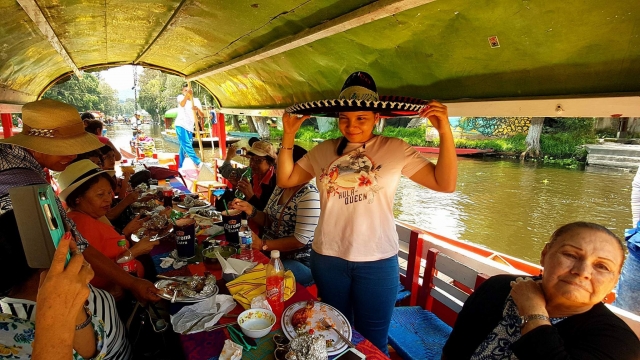 viajando por las famosas trajineras