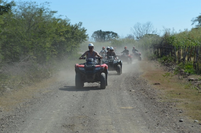 Quads y paseo en Veranos con comida Niños 5h