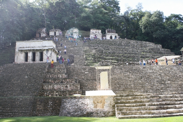 Bomampak